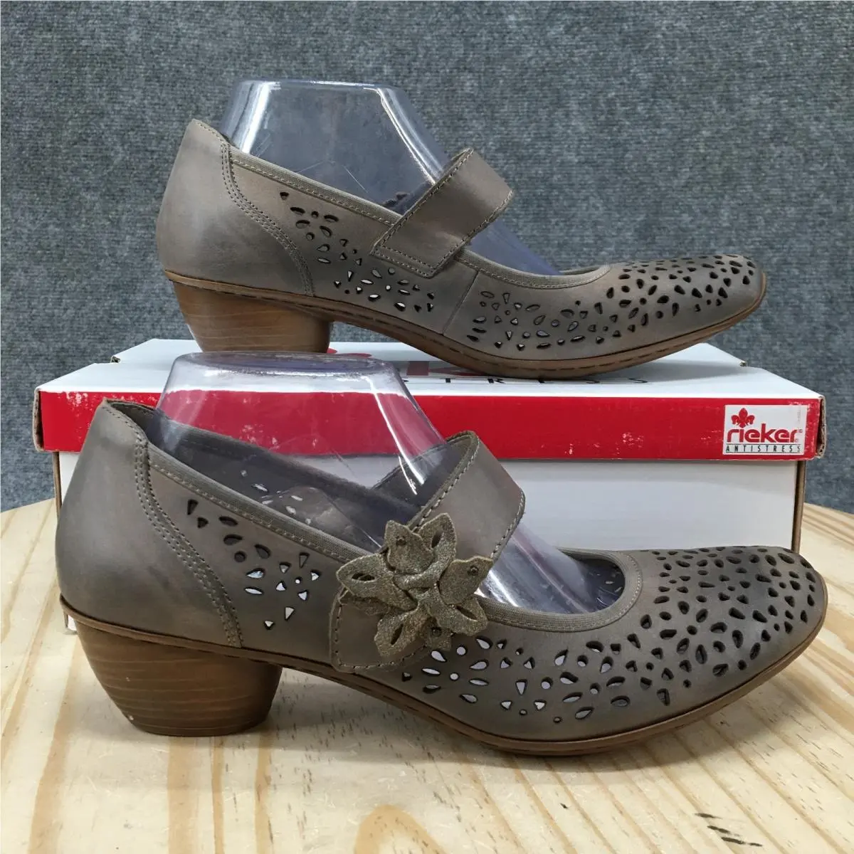 Rieker Shoes Womens 9.5 Mary Jane Cut-out Comfort Casual Block Heels Gray