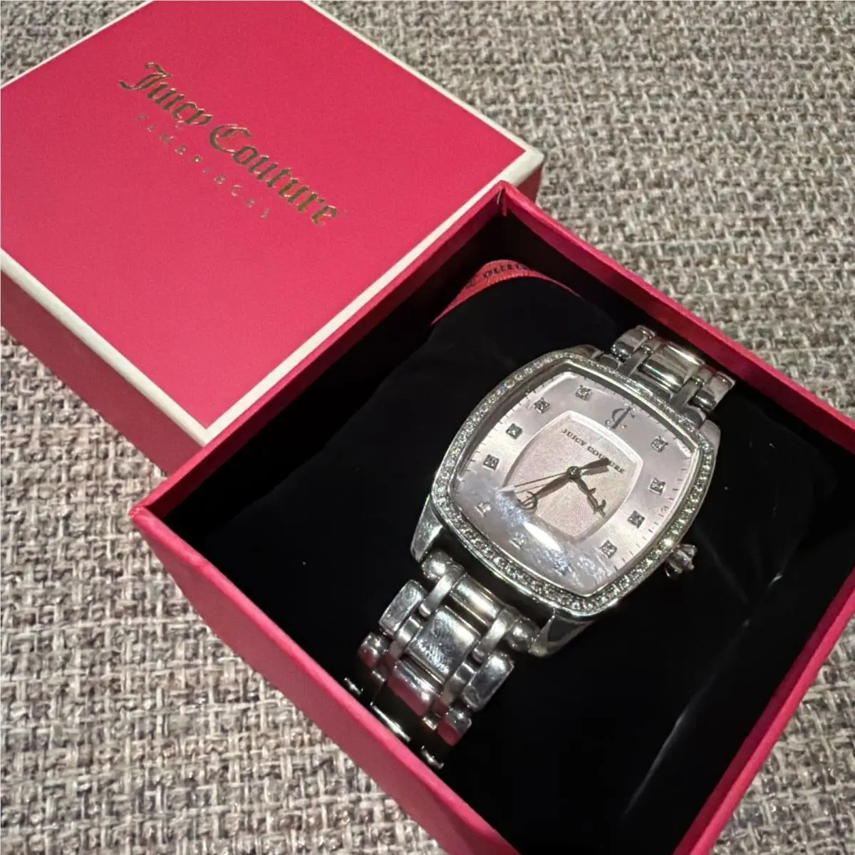 Juicy Couture Beau Silver Dial Stainless Steel Women`s Watch 1900973