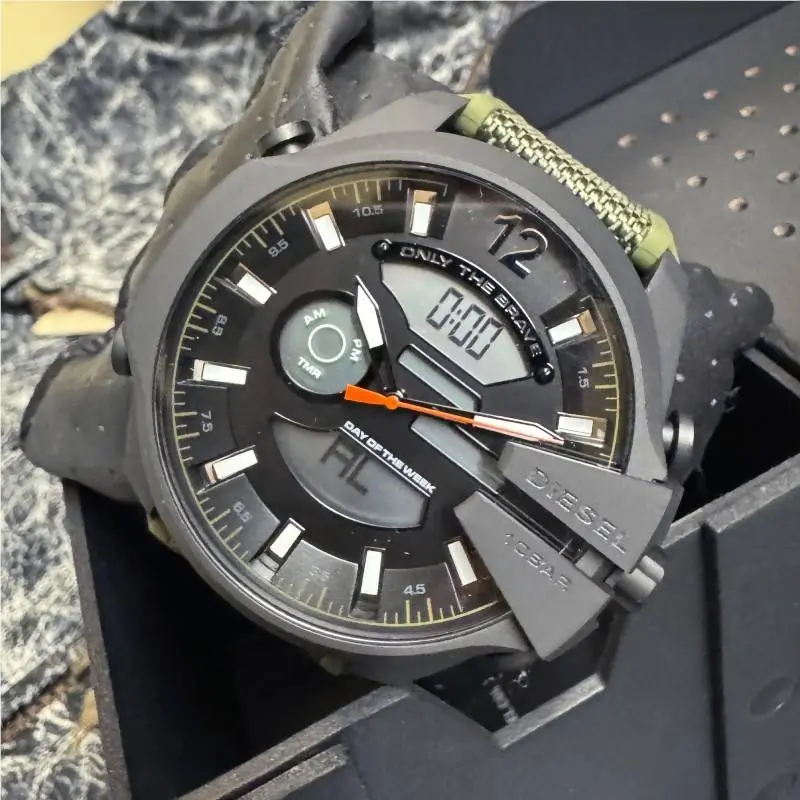 Diesel Men`s Mega Chief Watch DZ4549
