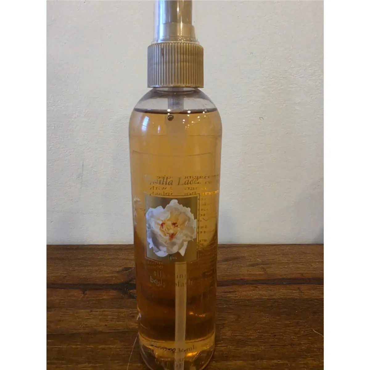 Victoria`s Secret Garden Vanilla Lace Silkening Body Splash Spray 8 oz Vintage