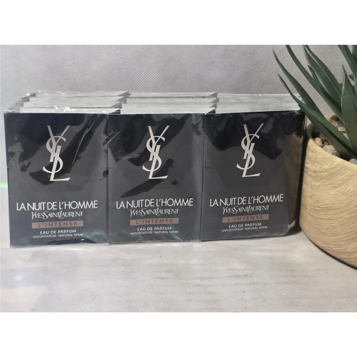 Yves Saint Laurent La Nuit De L`homme L`intense Eau de Parfum Spray Samples 12pk