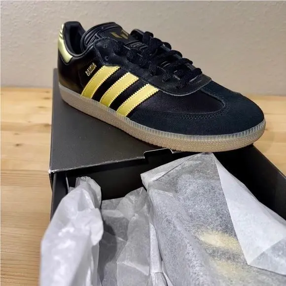 Adidas shoes - Black 2
