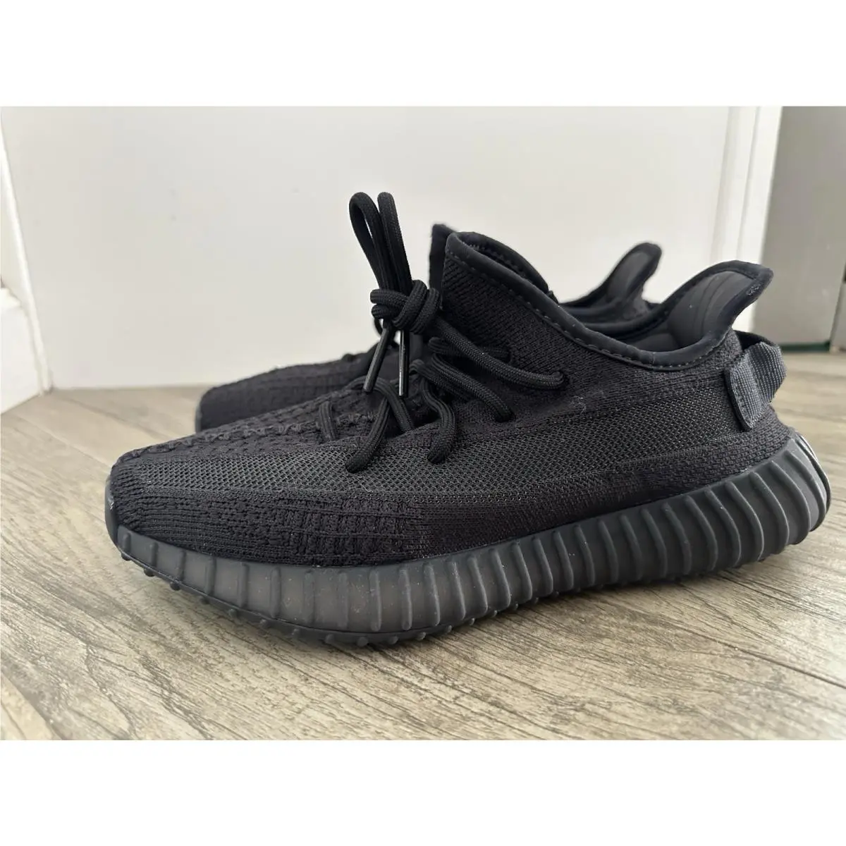 Adidas Yeezy Boost 350 V2 Black Non Reflective Size 6.5 US Triple Black