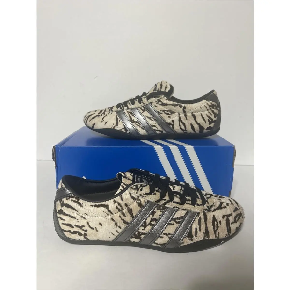 Adidas Tokyo KI4173 Zebra Off White Core Black Wonder White Women`s Size 7
