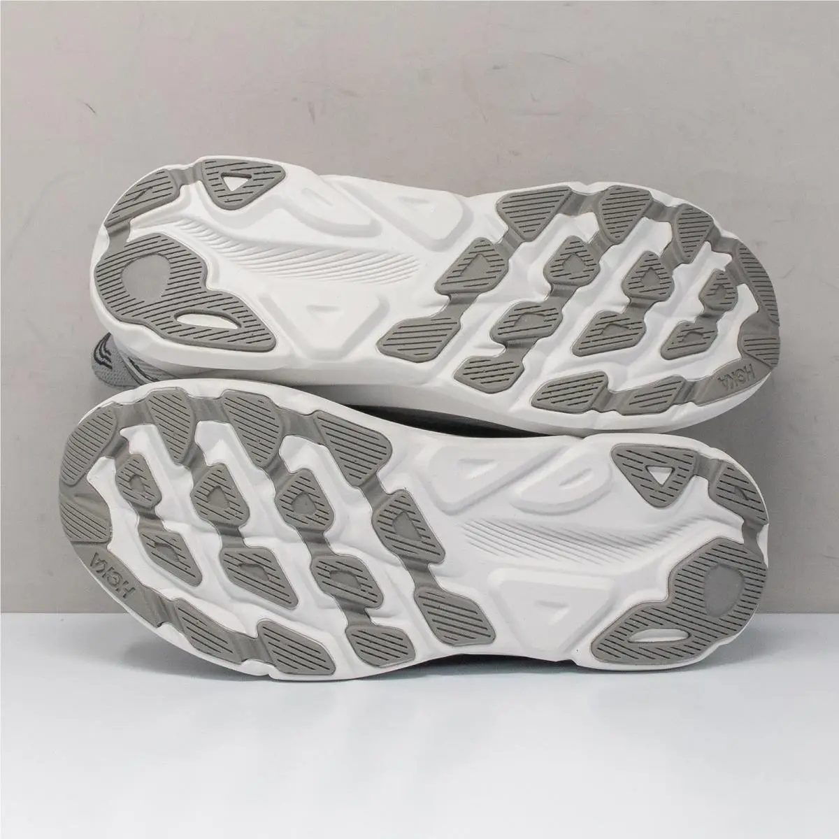 Hoka shoes - Hoka One One Clifton 9 - 1132210-HMBC - Gray (UPC: 196565173553) 2