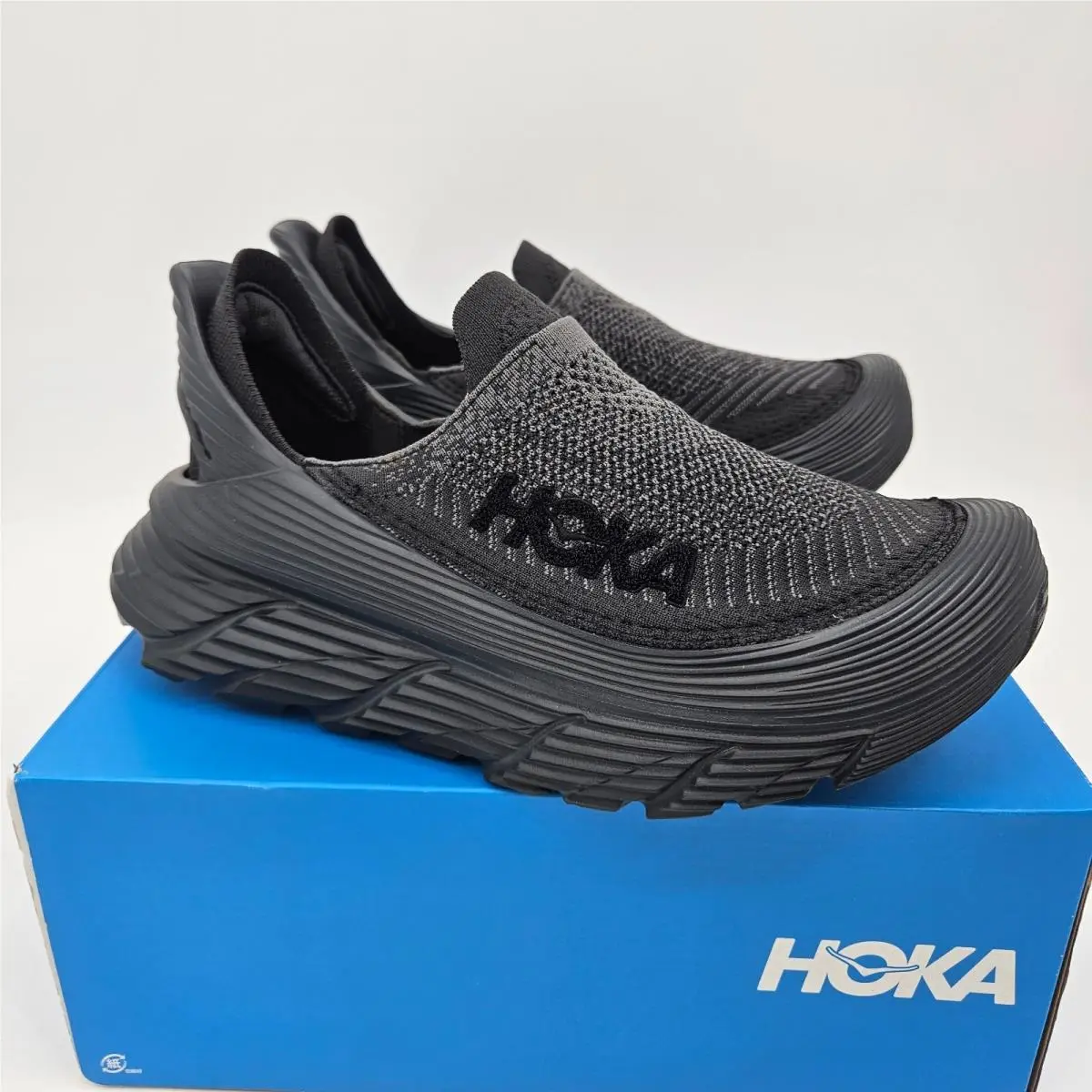 Hoka One One Restore TC Black Slip On Shoes Men`s Size 7 Womens 8 1134532-BBLC