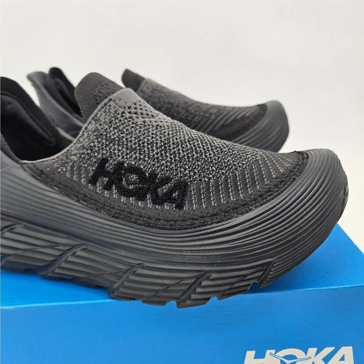 Hoka shoes - Hoka One One Restore TC - 1134532-BBLC - Black 2
