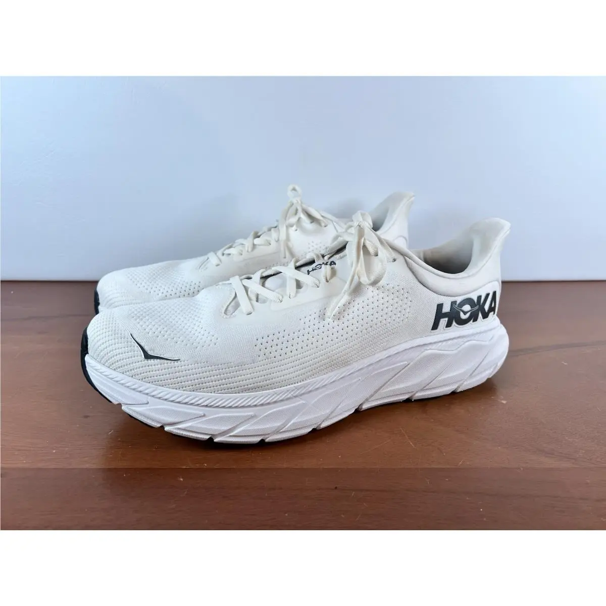 Hoka shoes - Hoka One One Arahi 7 - 1147850/BDBSW - White 2