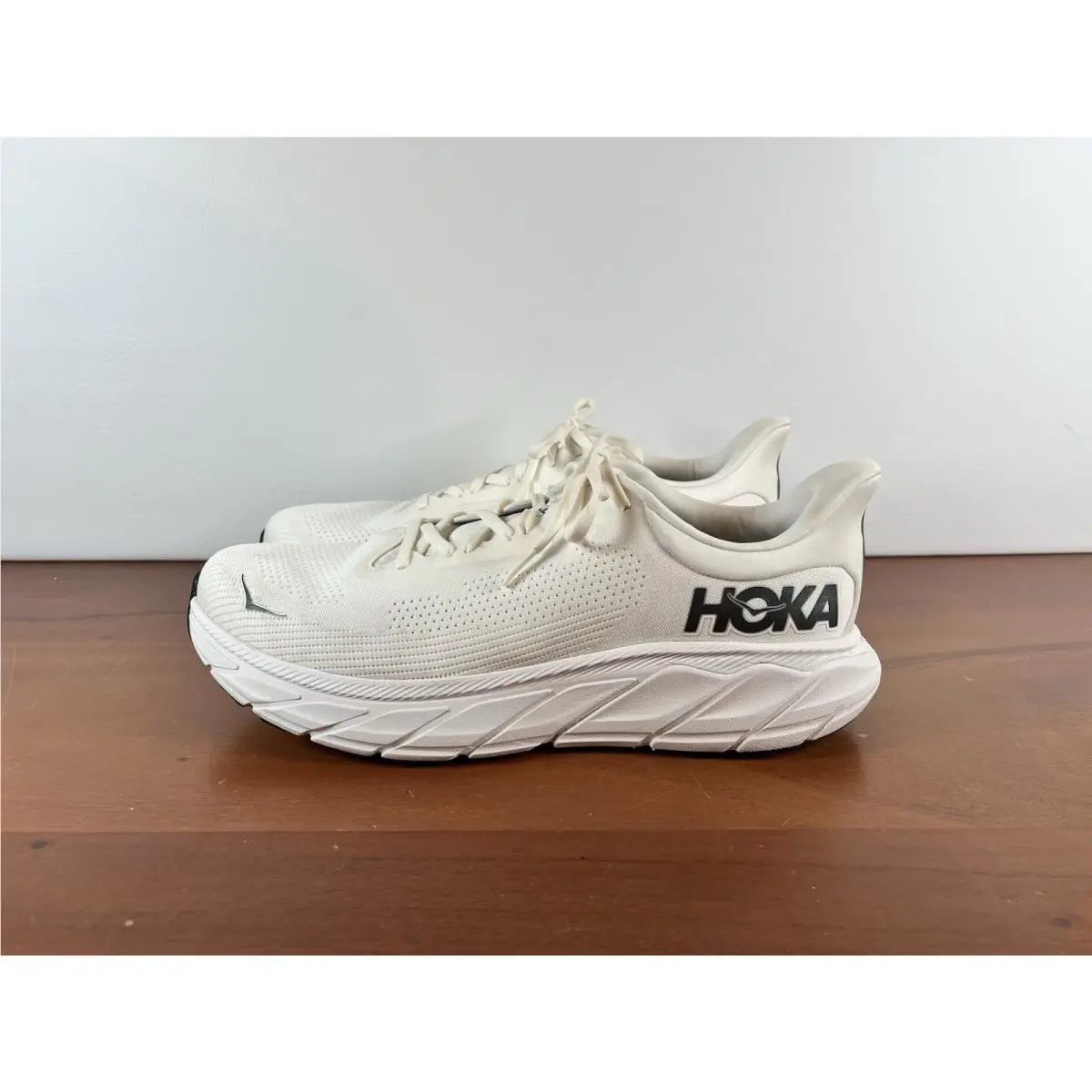 Hoka shoes - Hoka One One Arahi 7 - 1147850/BDBSW - White 3