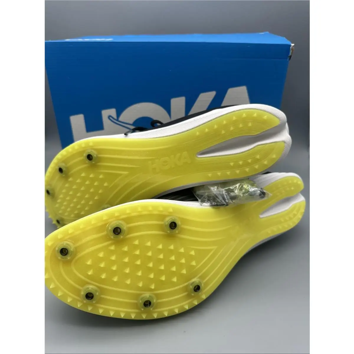 Hoka shoes - Hoka One One Crescendo MD - black / white 0