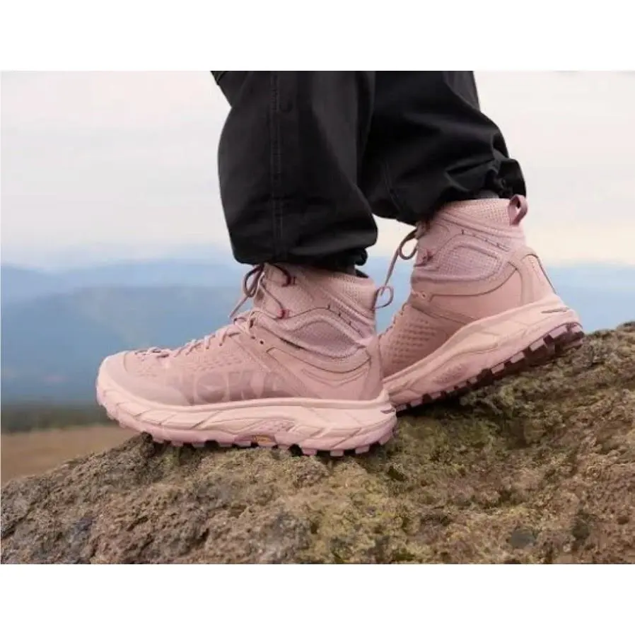 Hoka shoes - Hoka One One Tor Ultra - Pink 1