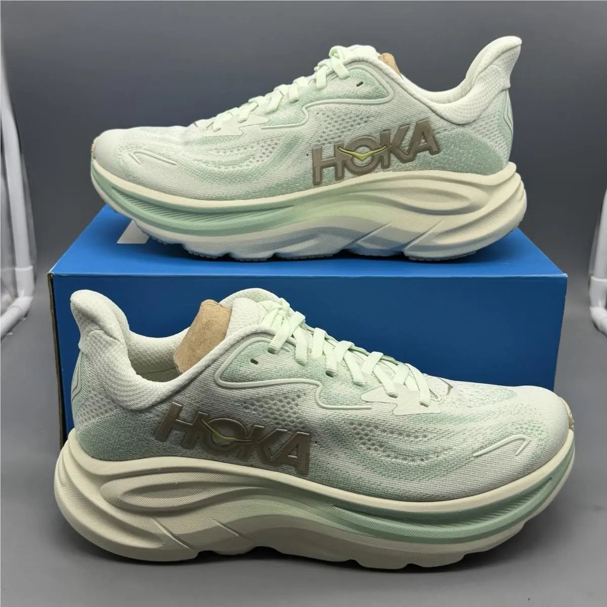 Hoka One One Clifton 10 Women’s 8.5 B Running Training Shoes Sea Glass Jadeite