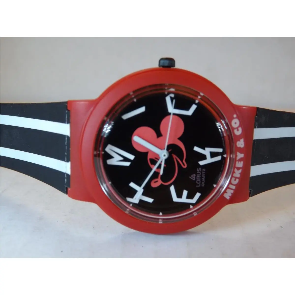 Disney Seiko Lorus Mens Vintage Mickey Mouse Watch Mickey Face Retired-vhtf-new