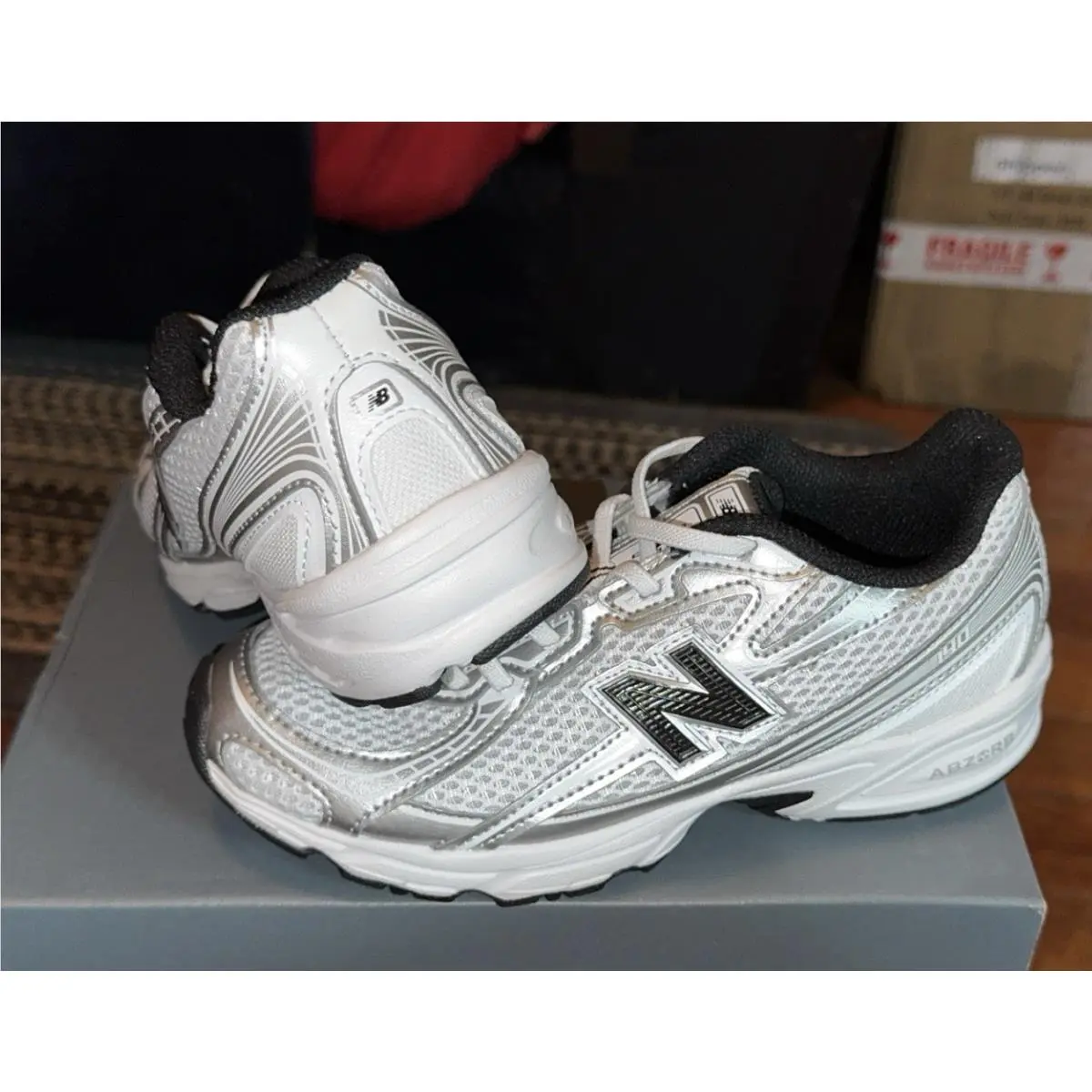 New Balance 740 Bungee Lace Youth Size 2 Gray/black/white