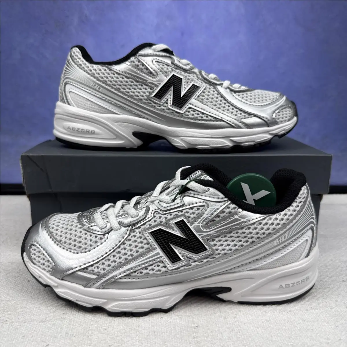 New Balance 740 Bungee Lace Youth Size 2.5 No Tie Laces Silver