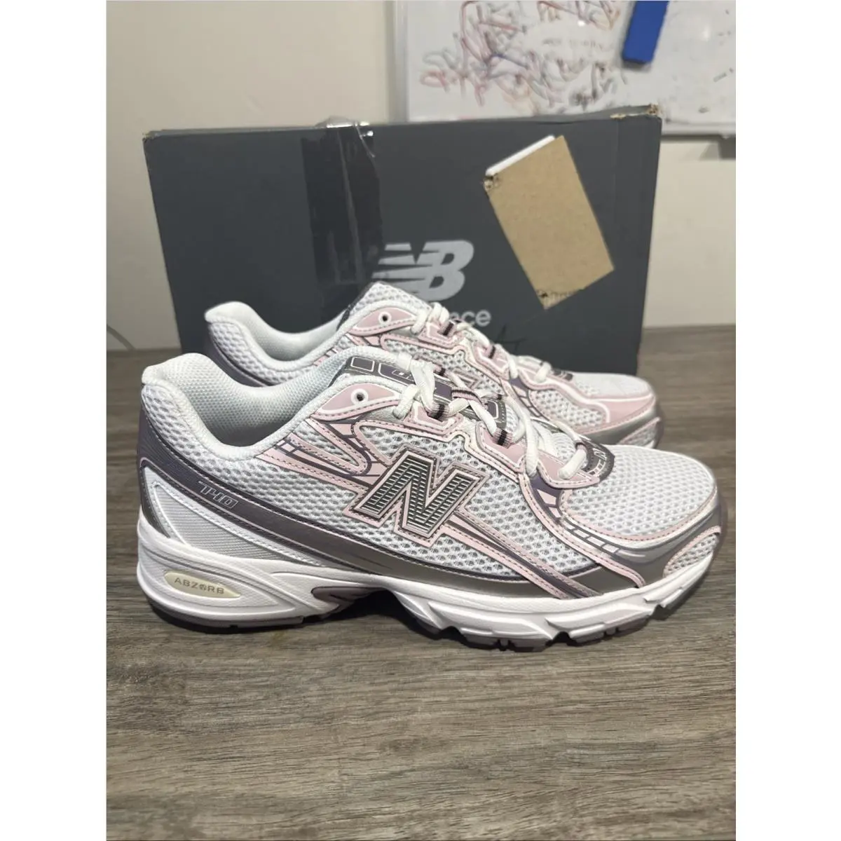 7 Men / 8.5 Wom - New Balance 740 - Ice Wine / Rose Sugar - U740PK2