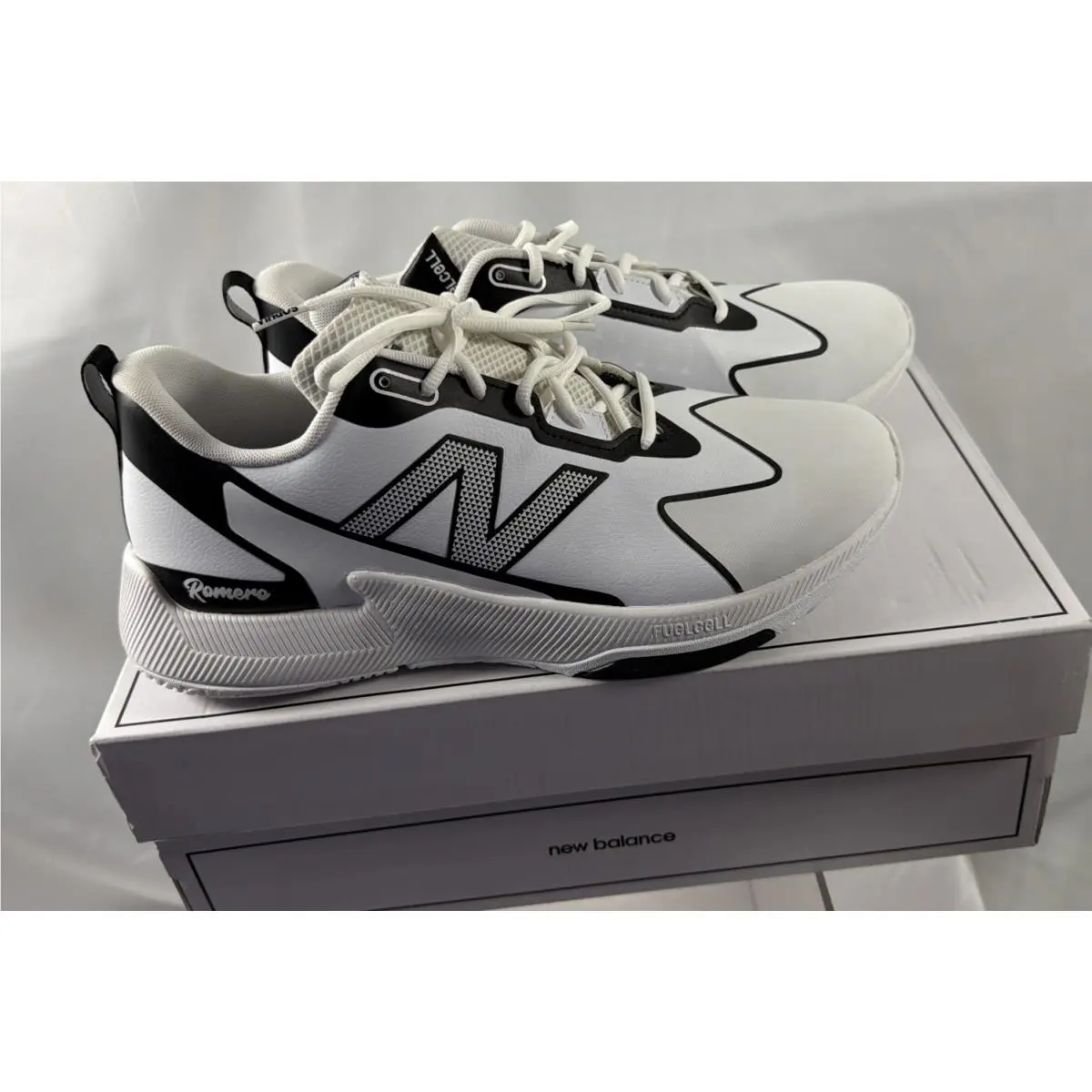 New Balance Fuelcell Romero Duo Trainers Women`s Size 13 Men’s 11.5 White Black
