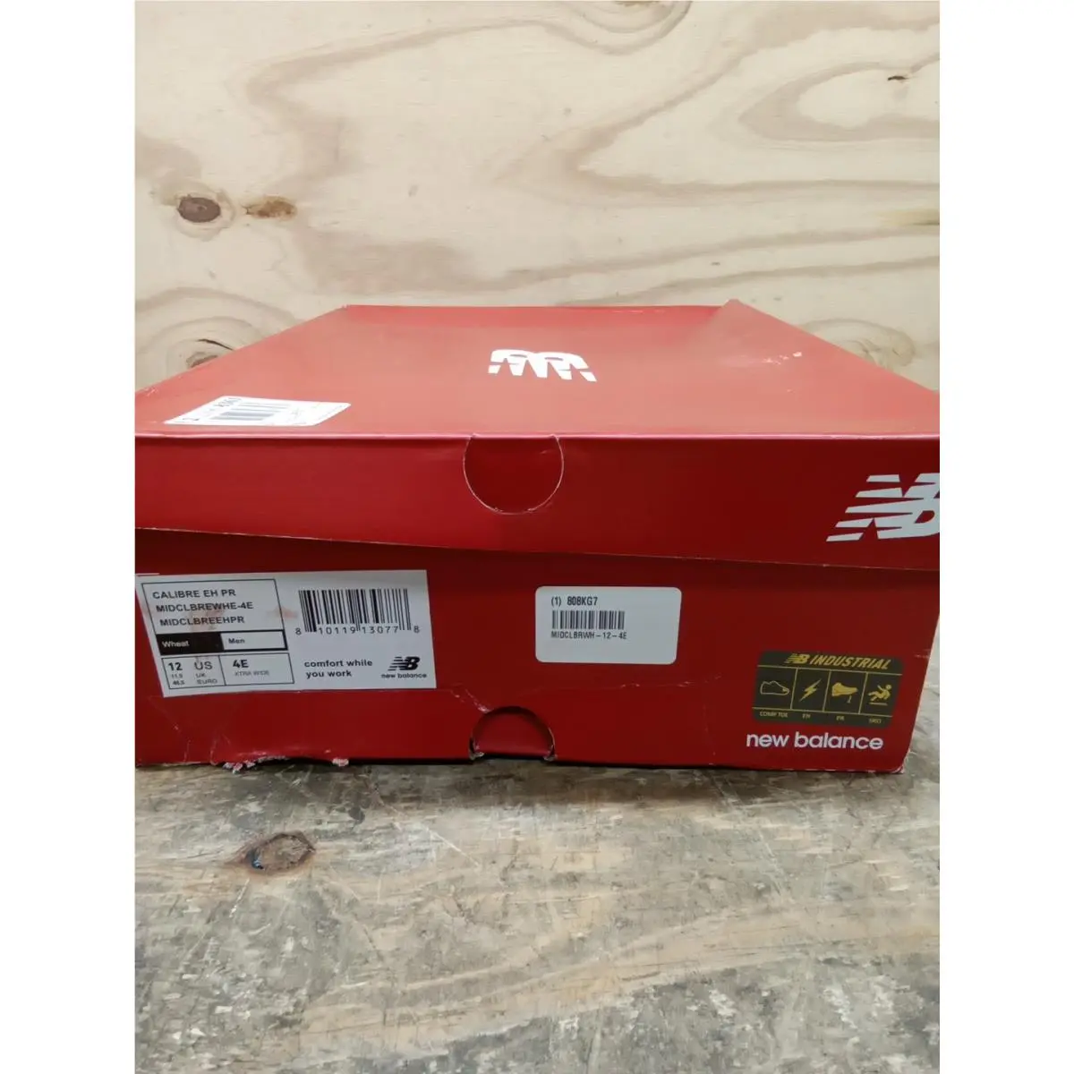 New Balance Midclbrwh-12-4E Men`s Composite Toe Athletic High-top Shoe Wheat