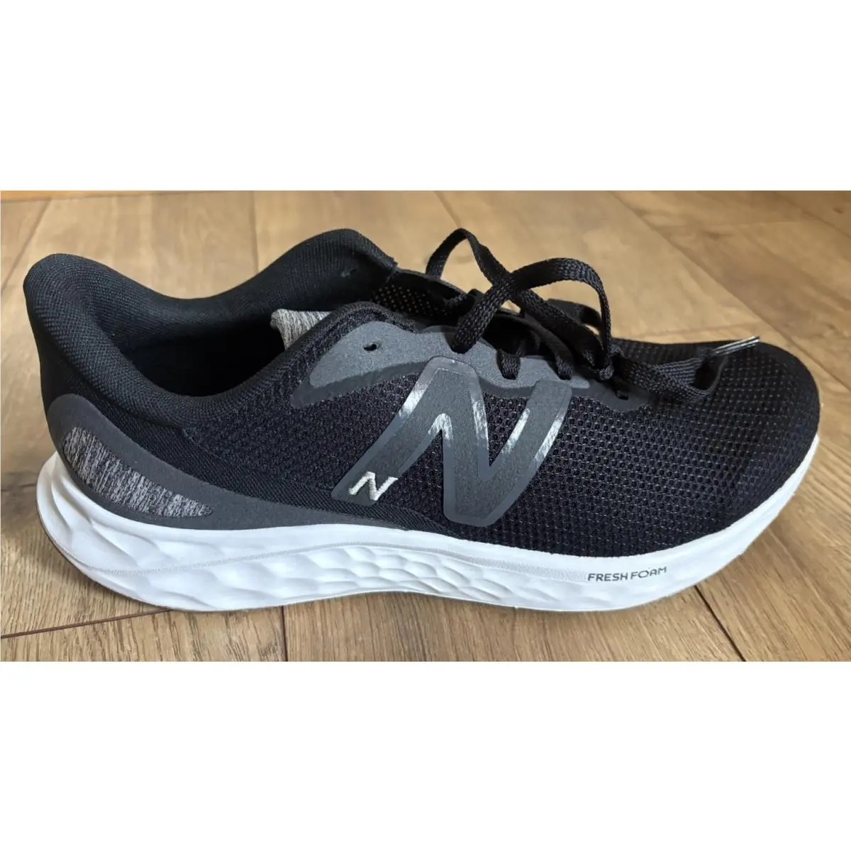 New Balance Arishi v4 Marisek4 Black/gray Fresh Foam Women`s Shoes Size 10.5 M