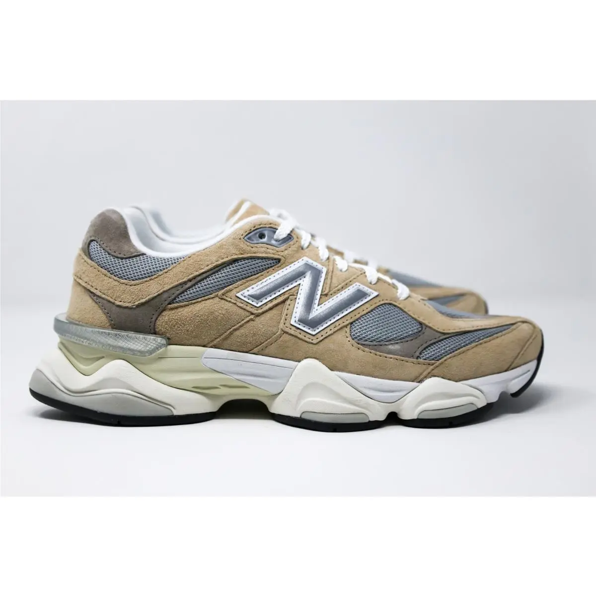 New Balance Men`s 9060 Sneakers Beige Grey 9.5 US