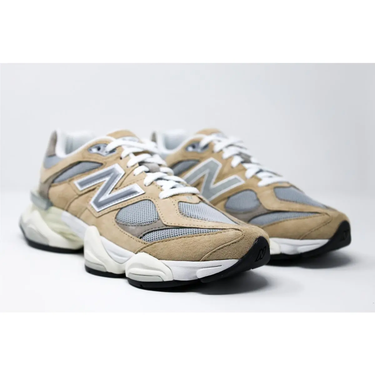 New Balance shoes - New Balance 9060 - Beige 1