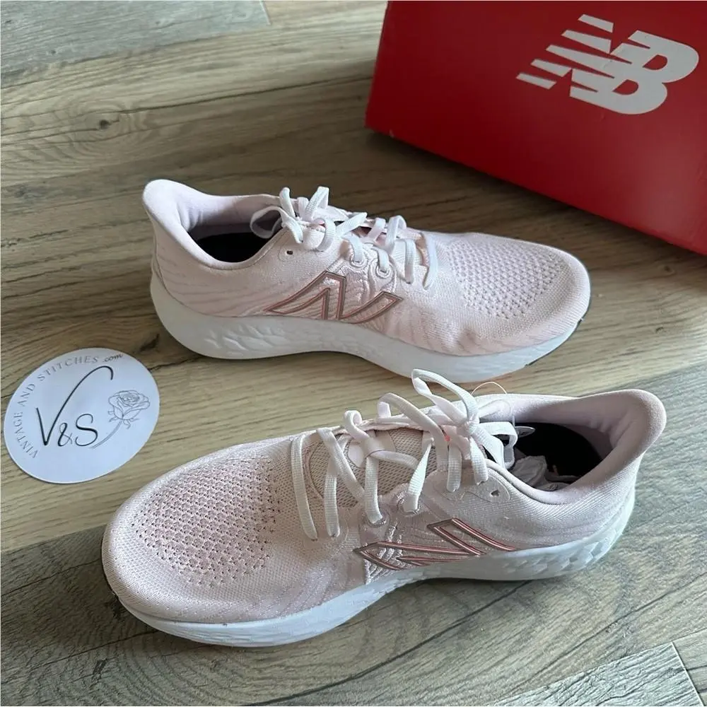 New Balance Women`s Fresh Foam X Vongo V5 Running Shoe 10.5 Wide
