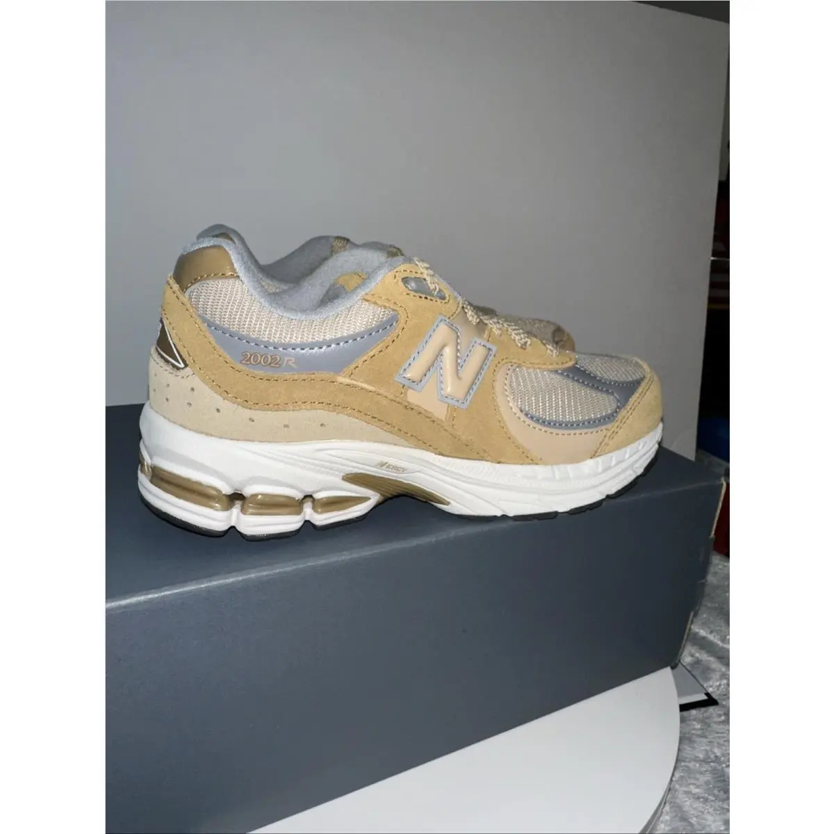 New Balance shoes - New Balance 2002 - Beige (UPC: 0197967815096) 9
