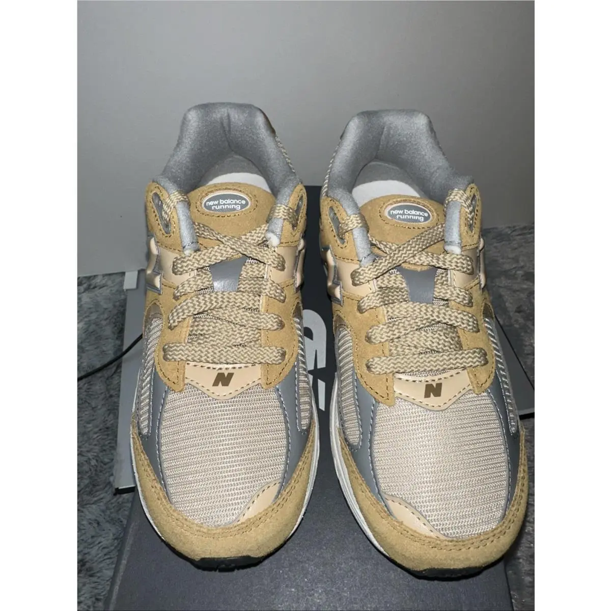New Balance shoes - New Balance 2002 - Beige (UPC: 0197967815096) 0