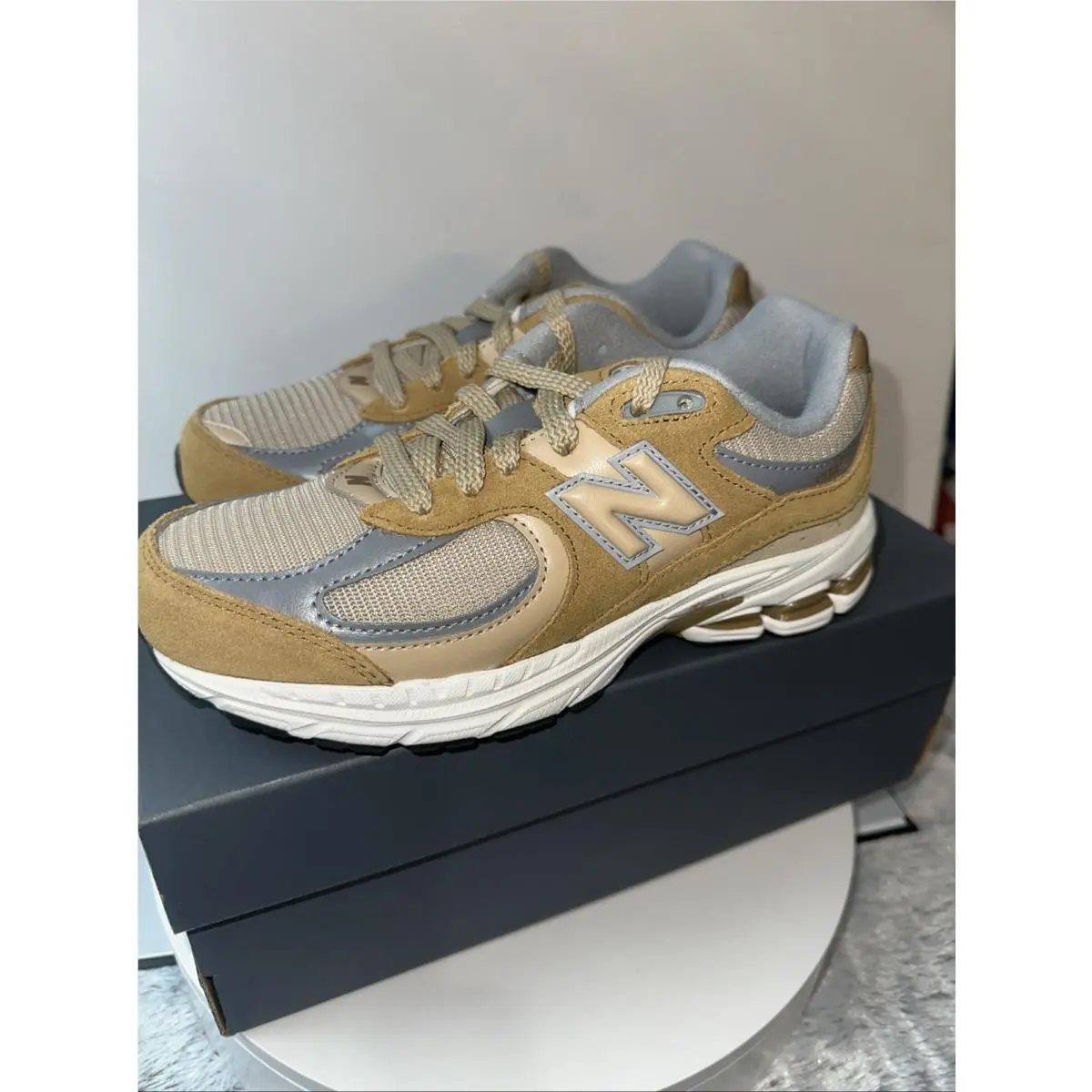 New Balance shoes - New Balance 2002 - Beige (UPC: 0197967815096) 4