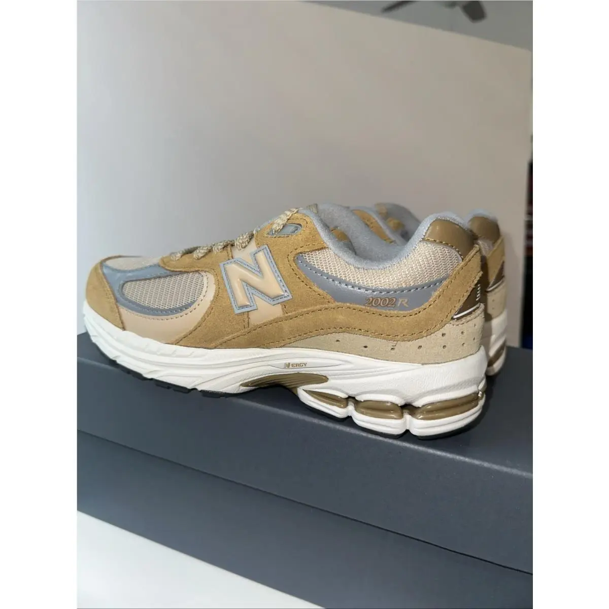 New Balance shoes - New Balance 2002 - Beige (UPC: 0197967815096) 5
