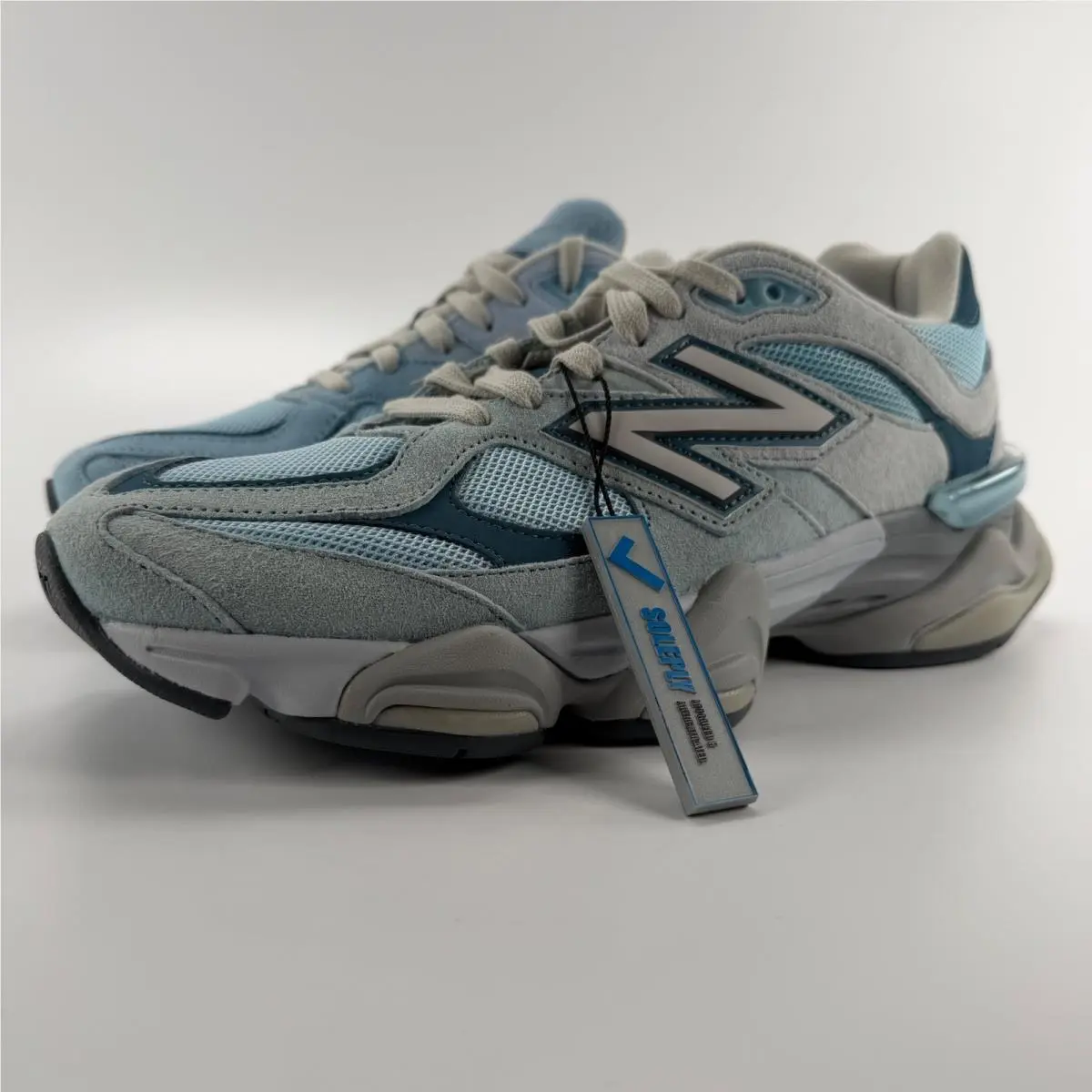New Balance 9060 Chrome Blue Grey Sneakers U9060EED Mens Size 8.5