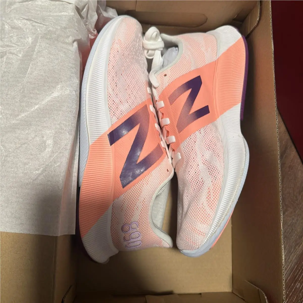 New Balance shoes - 890 v8 - White/Peach/Purple 0