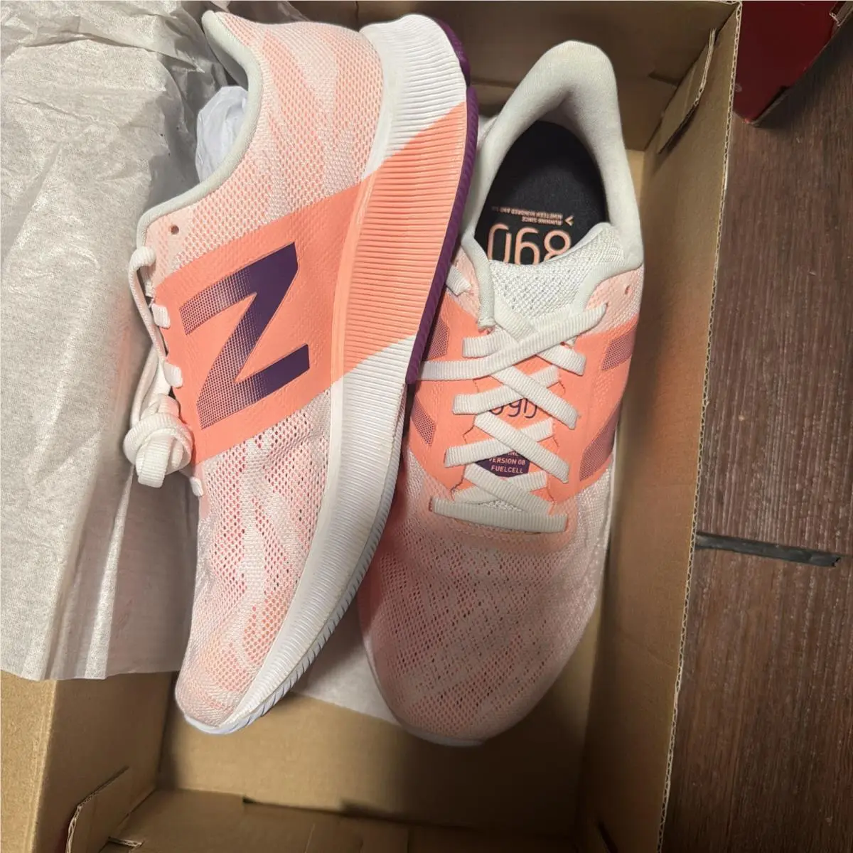 New Balance shoes - 890 v8 - White/Peach/Purple 1