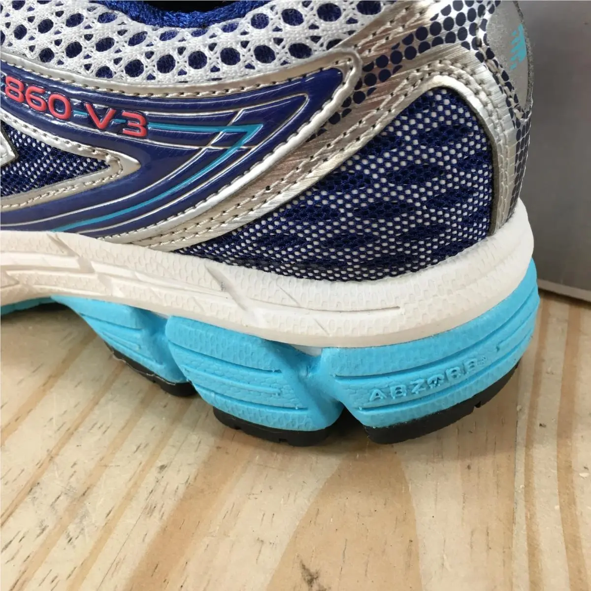 New Balance shoes - New Balance 860 - W860SB3 - Multicolor 9