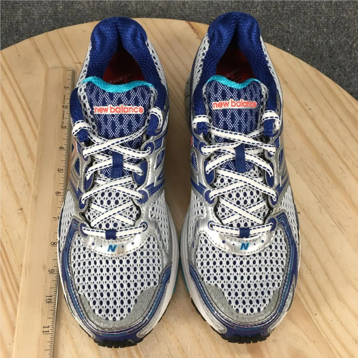 New Balance shoes - New Balance 860 - W860SB3 - Multicolor 1