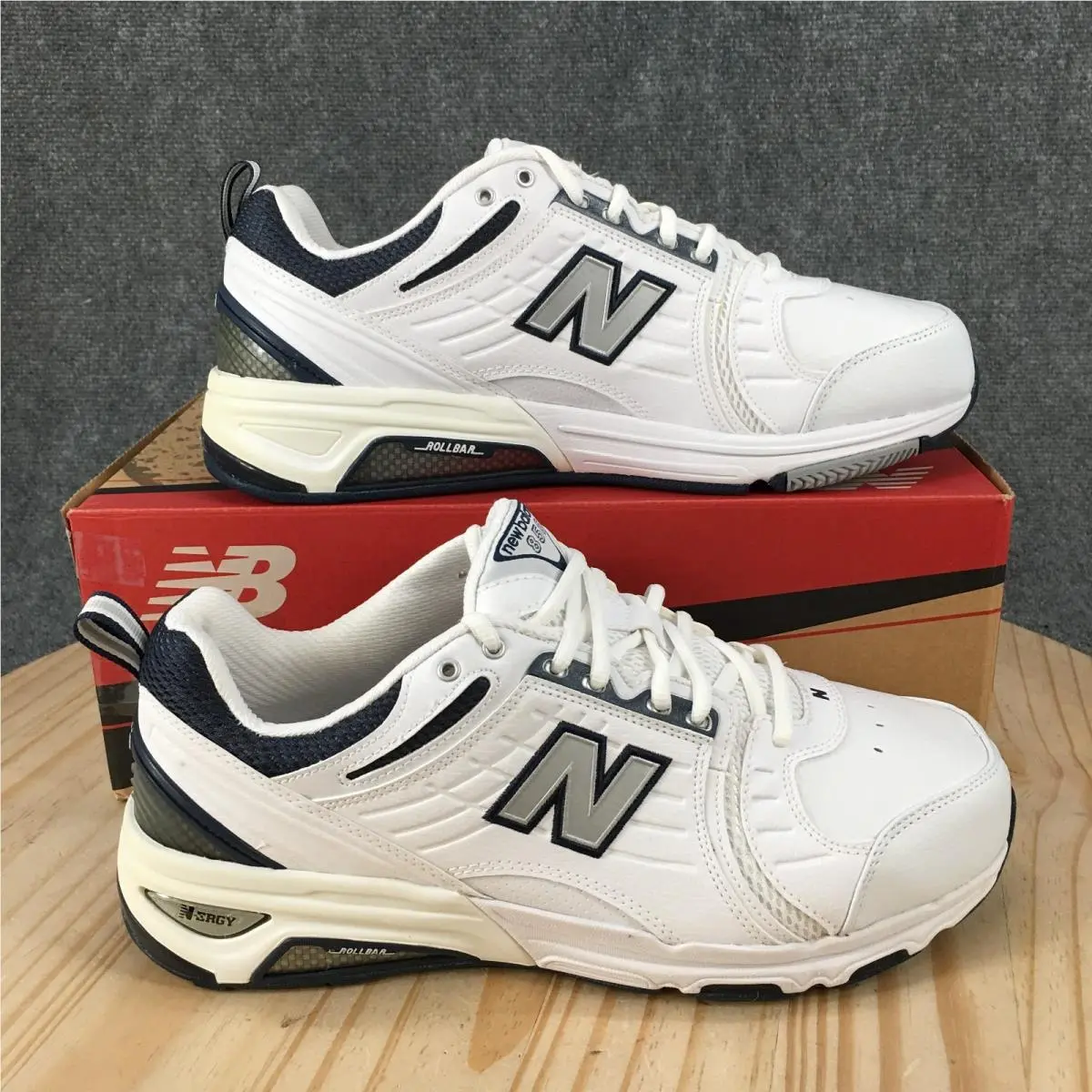 New Balance 856v1 Shoes Mens 10 4E Cross Trainer Sneakers Lace Up White New