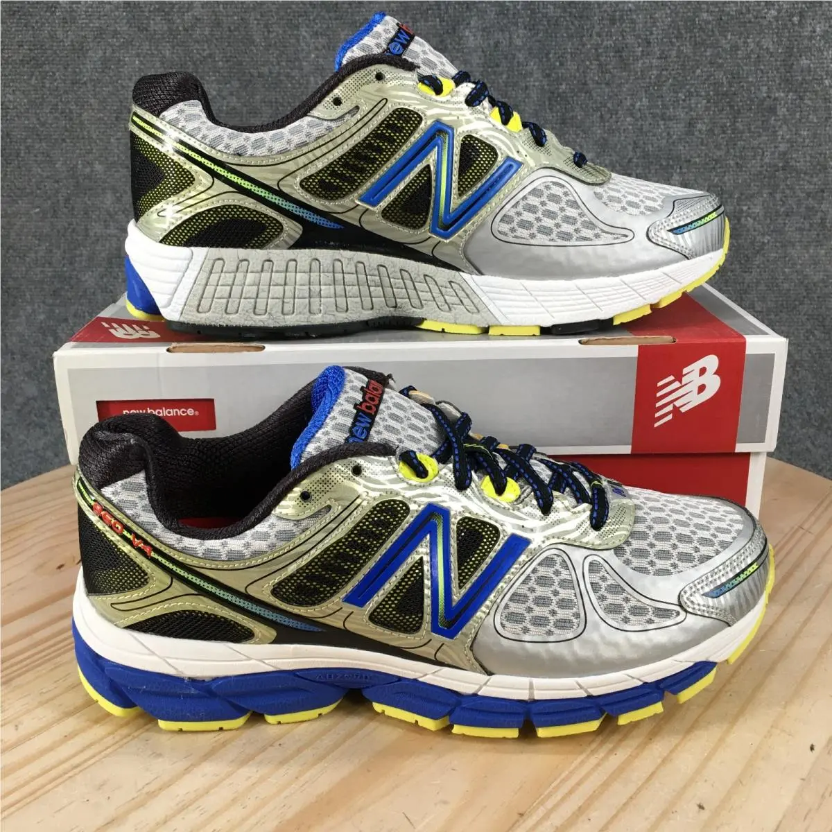 New Balance 860v4 Running Shoes Mens 10 4E Athletic Sneakers Lace Up Silver New