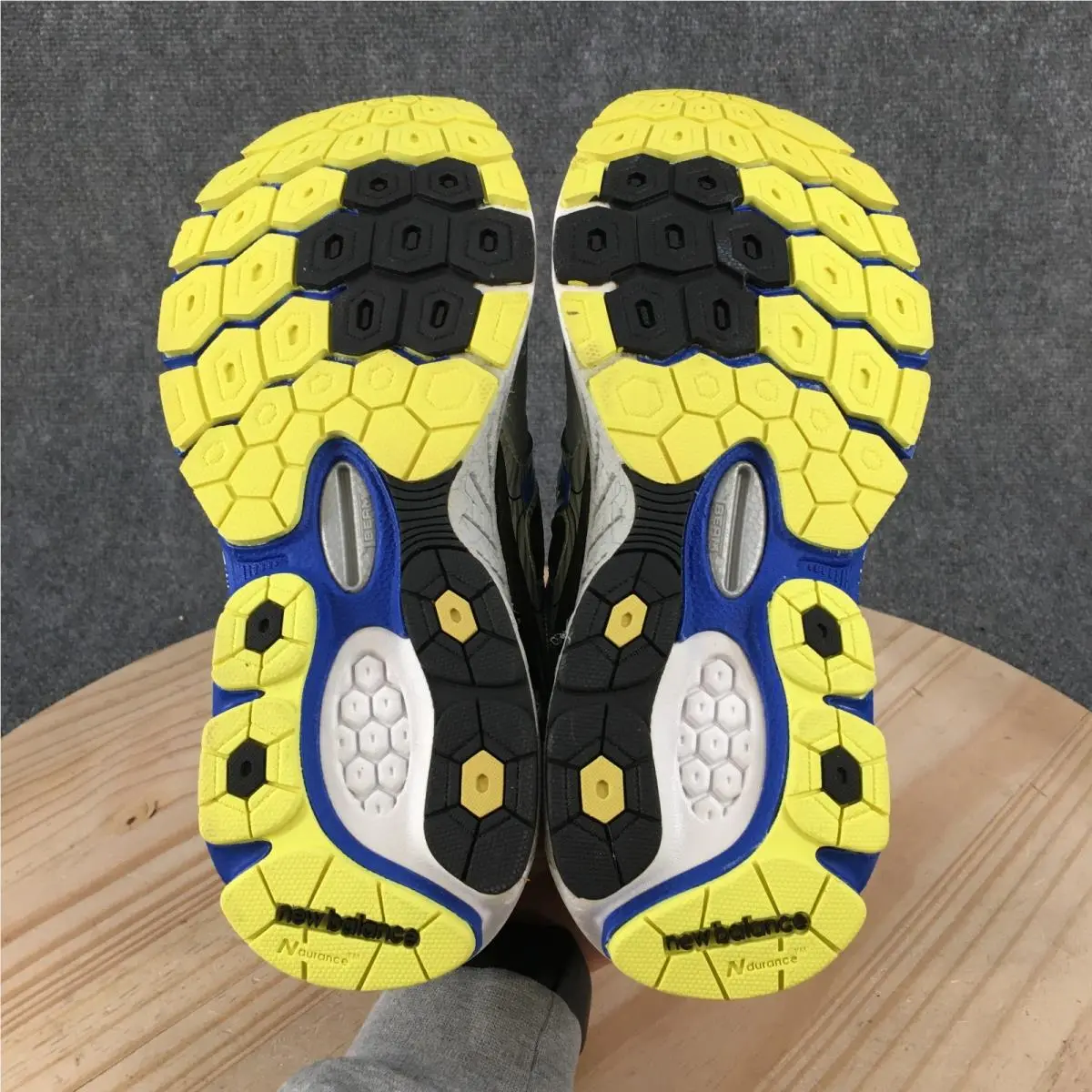 New Balance shoes - Silver 8