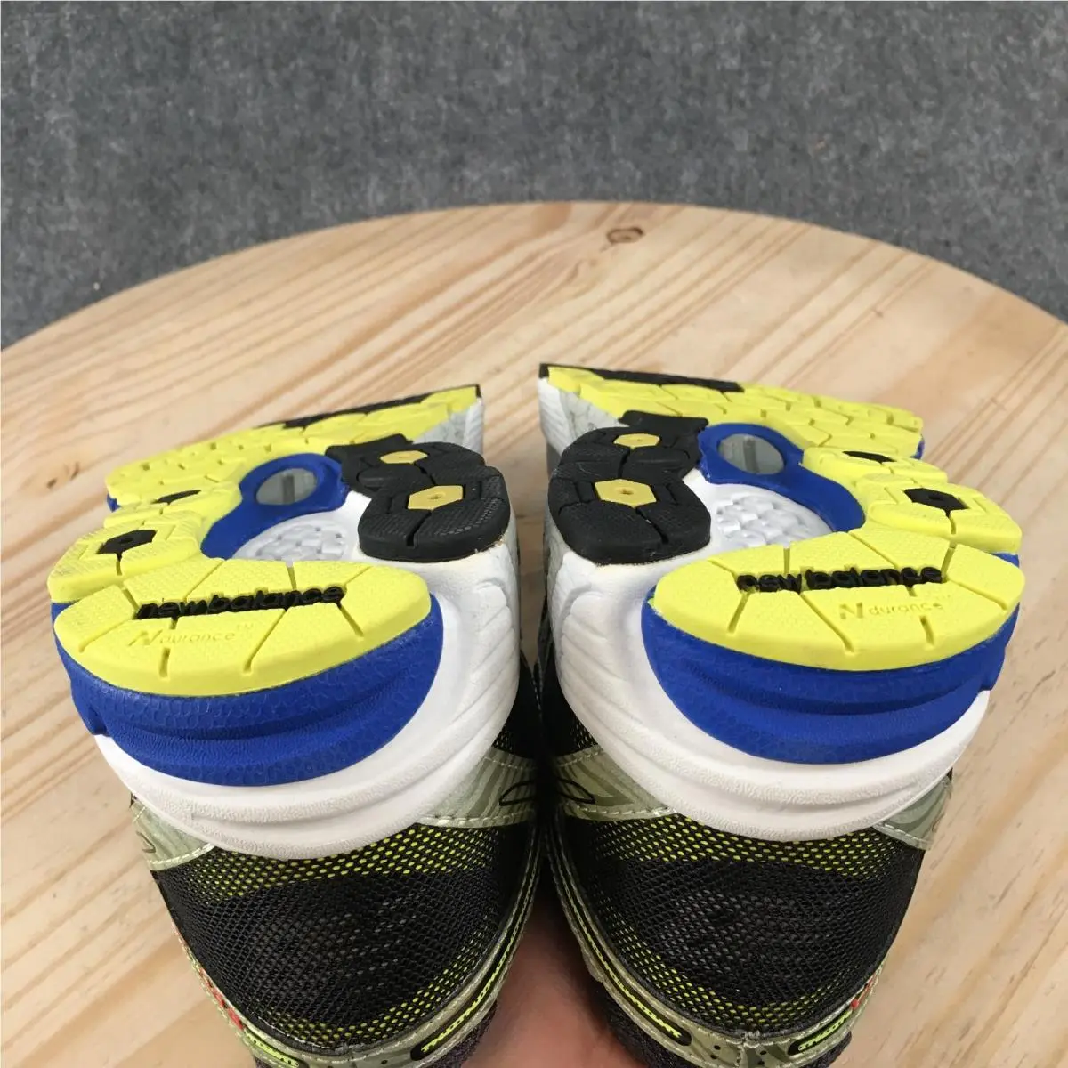 New Balance shoes - Silver 9