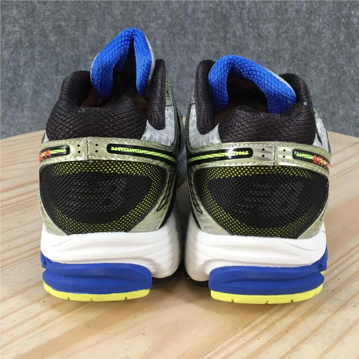 New Balance shoes - Silver 7