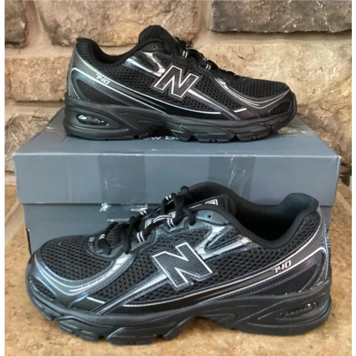 New Balance 740 Men 8 Women 9.5 Sneakers Black Gray Silver Shoes Runner New