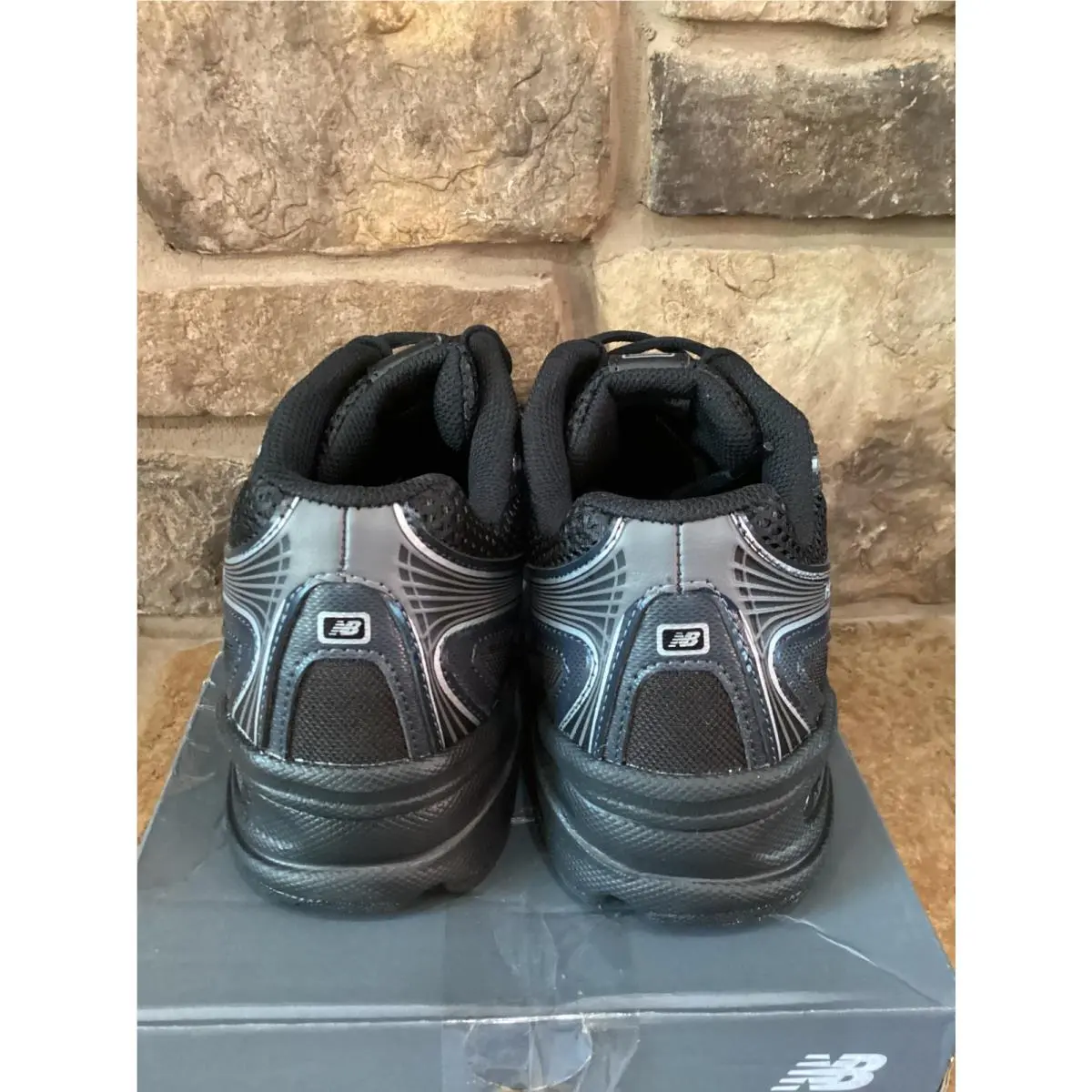 New Balance shoes - New Balance 740 - Black 4