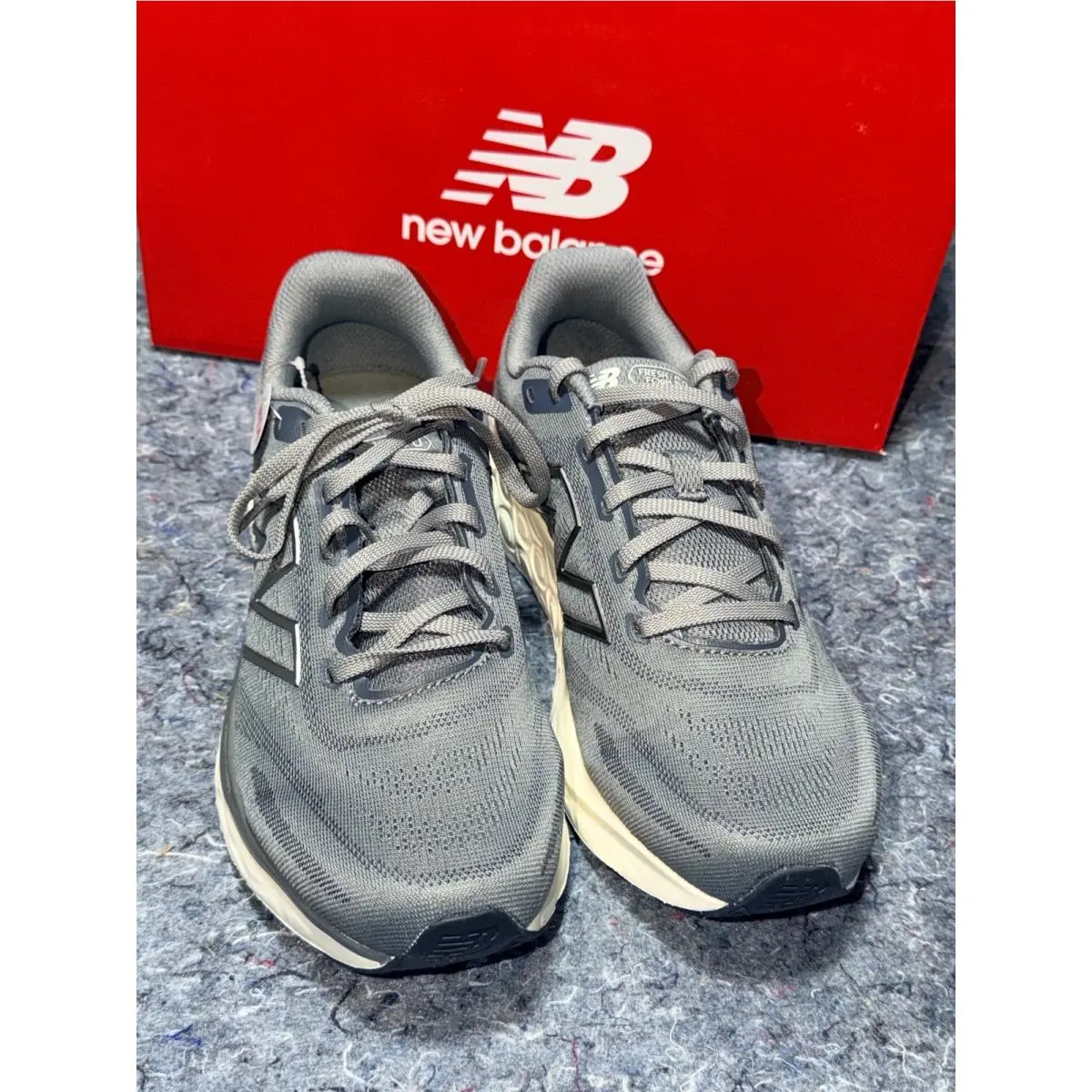 New Balance Fresh Foam 680 v8 Mens Size 8 Wide 4E Grey Running Shoes M680LG8 New