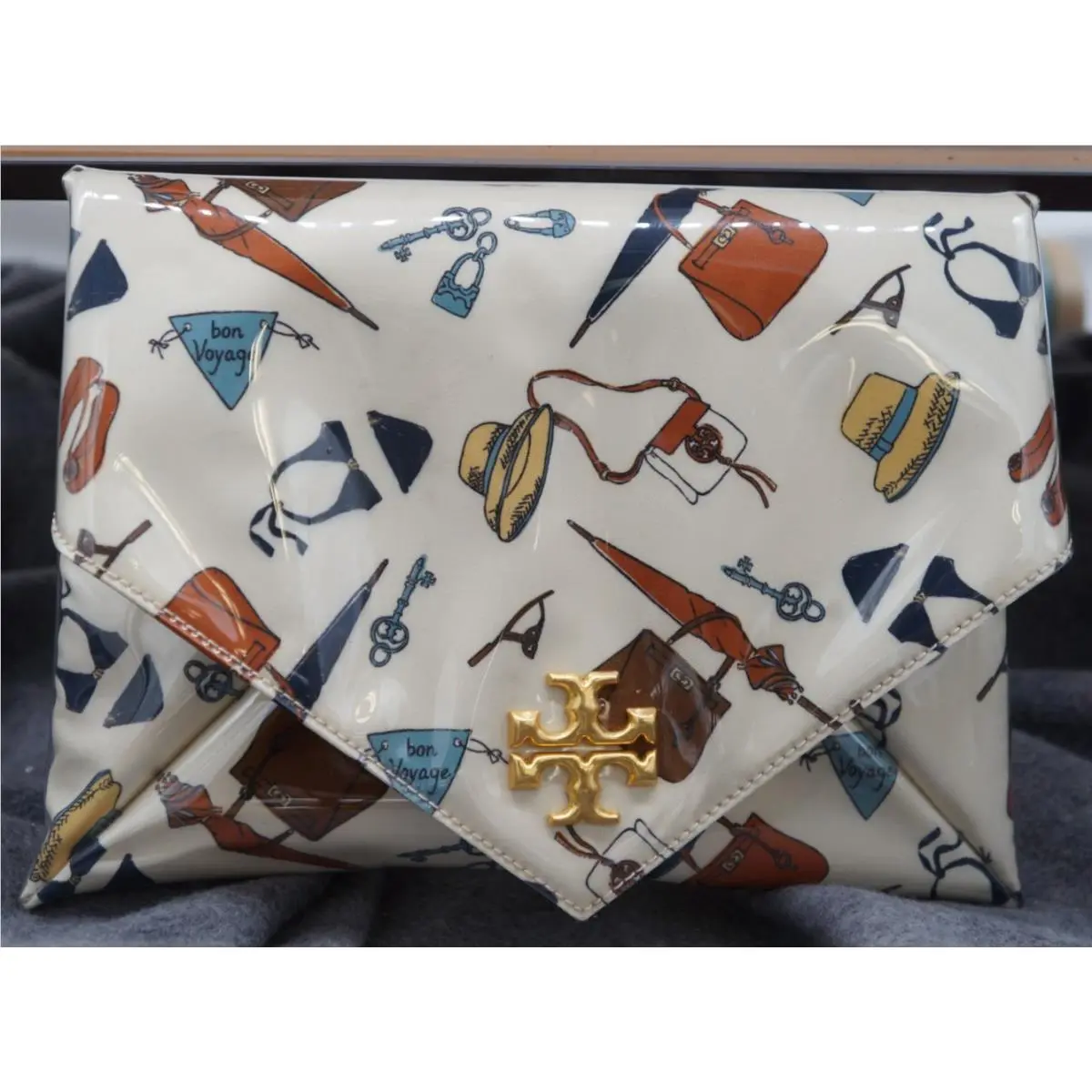 Tory Burch Bon Voyage Vinyl Travel Clutch Handbag