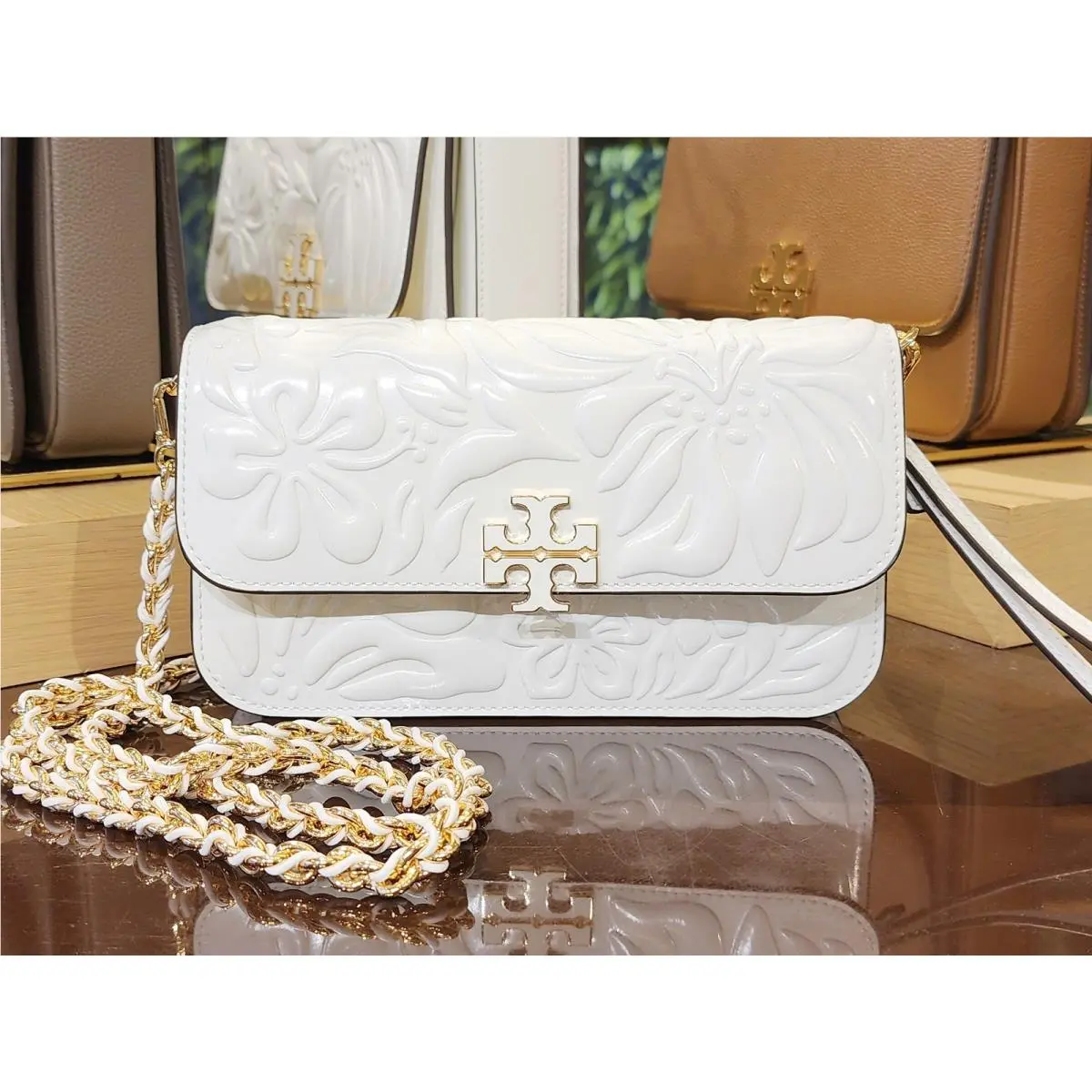 Tory Burch Britten Embossed Floral Crossbody Shoulder Bag Clutch Wristlet 181119