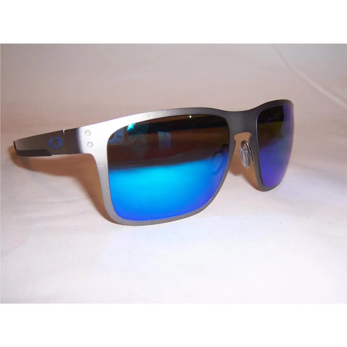 Sunglasses Holbrook Metal OO4123-07 Gunmetal/sapphire Polarized 55MM by Oakley