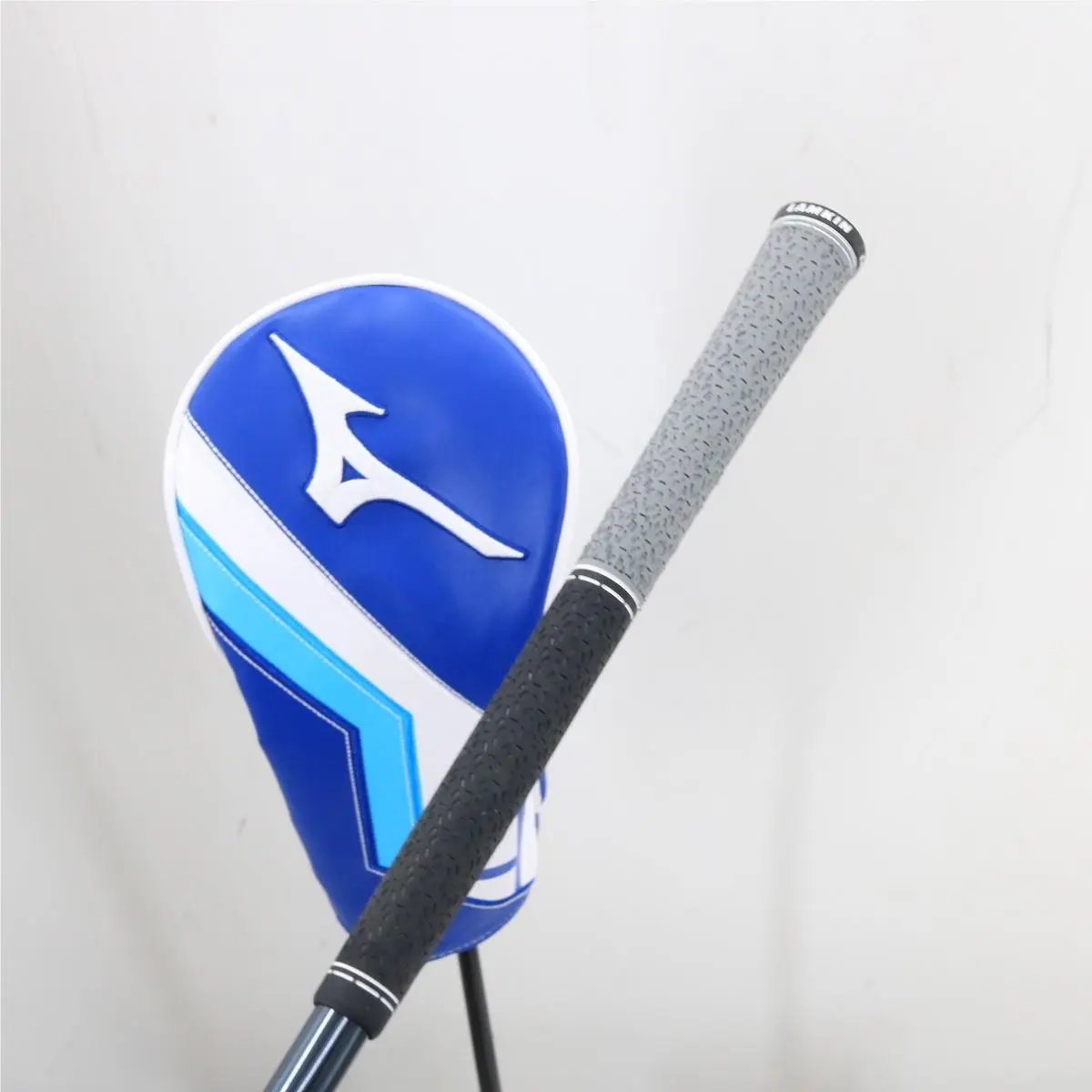 Mizuno  - ST-Max 230 5