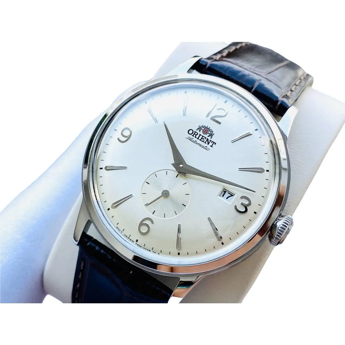 Orient Automatic Beige Dial Men`s Watch Date Indicator Leather Strap RN-AP0003S
