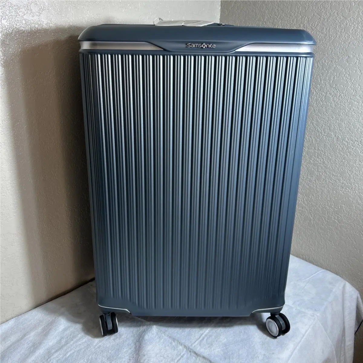 Samsonite Silhouette 18 30 Large Expandable Hardside Spinner Slate Blue