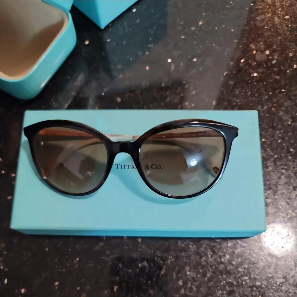 Tiffany Co. 4117-B 8134/3B 54-19-140 2N Black Blue Plastic/met Fram Sunglasses